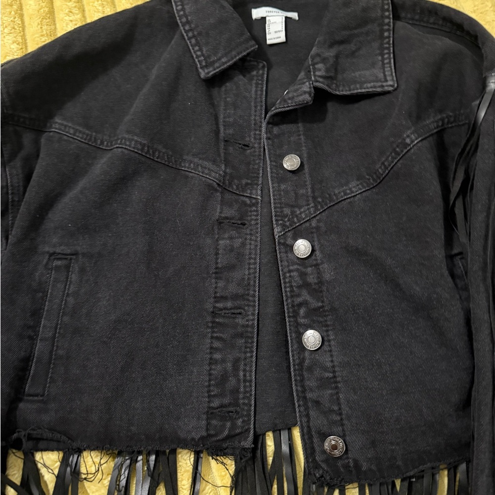 Forever 21 Black Jean Jacket denim faux leather Fringe western boho size Small - Picture 9 of 12
